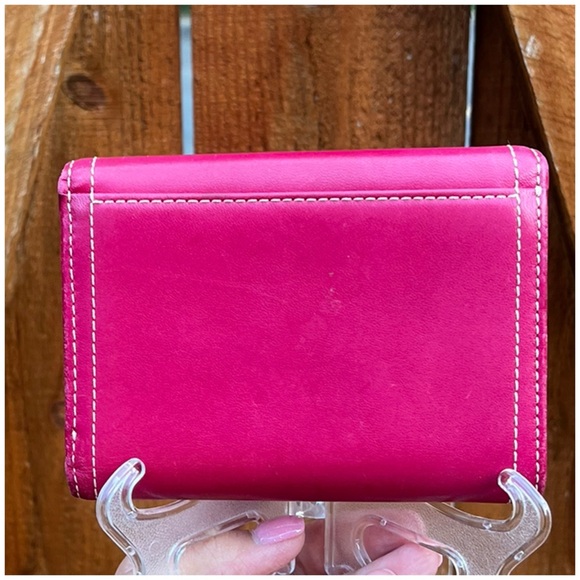 Snap Wallet - Picture 2 of 5